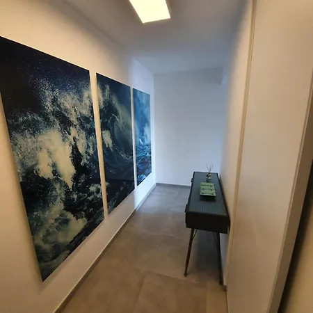 Apartment T3 Neuf Avec Terrasse Et Jardin Face A La